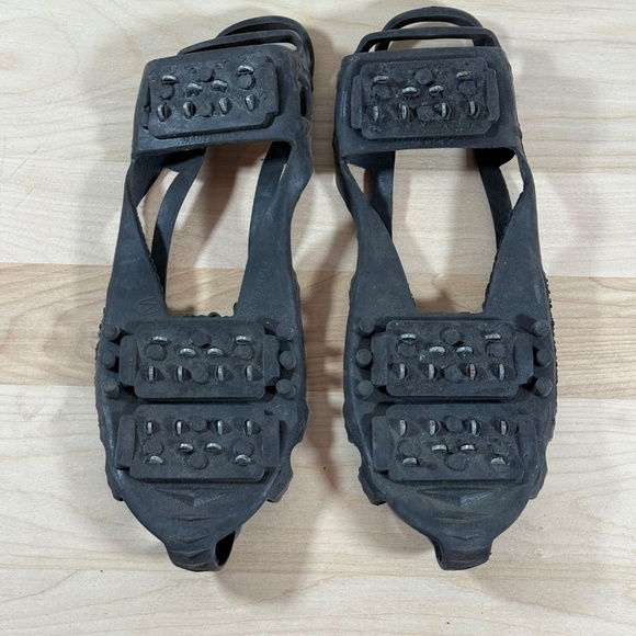 Ice Cleats Snow Traction Cleats for Shoes and Boots Anti Slip Ice Grippers - Picture 2 of 9